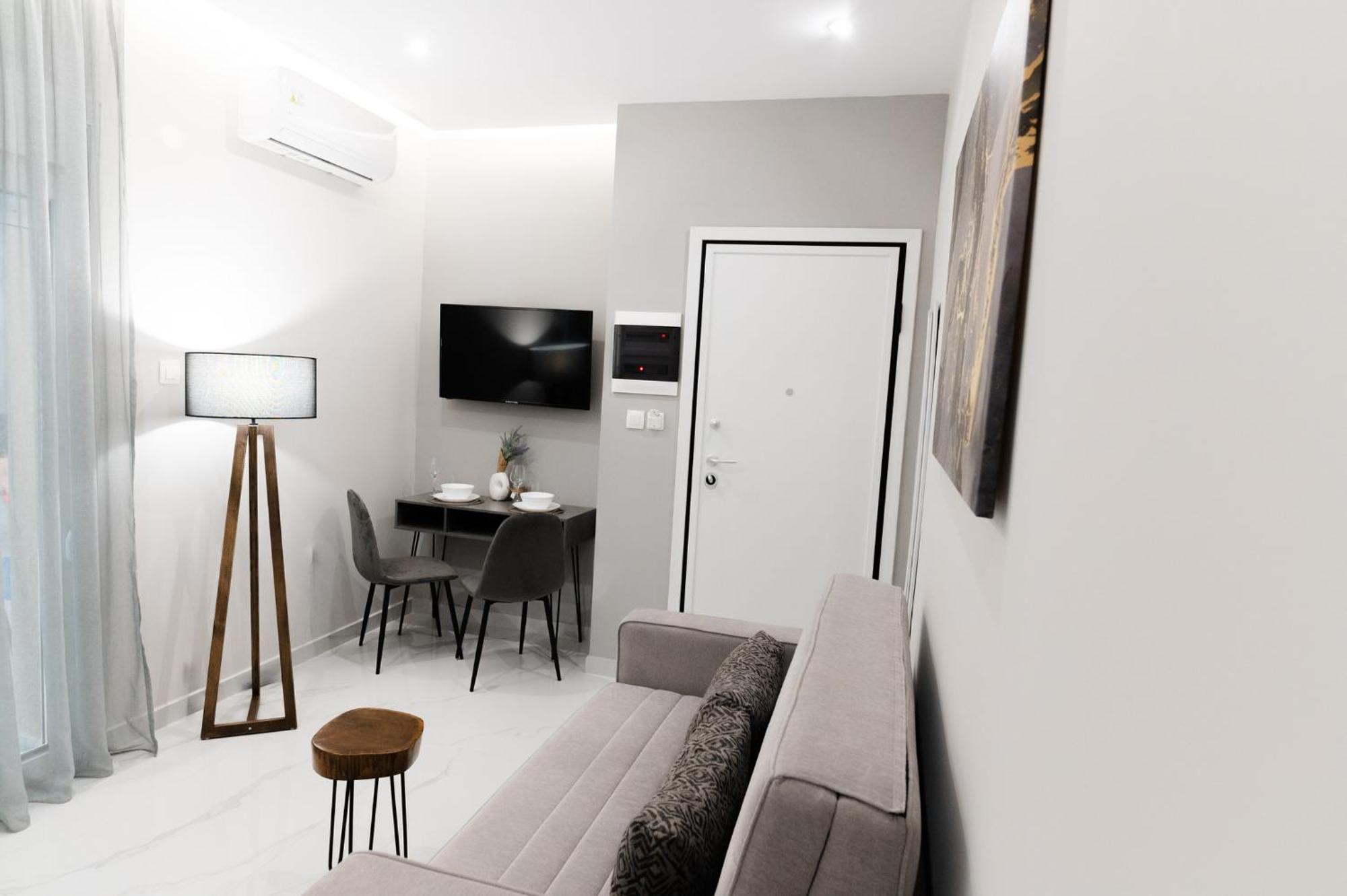 M10 Apartment